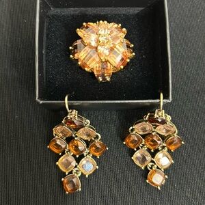 Nolan Miller Beautiful Multi layered Amber Gold and Yellow Flower Ring.